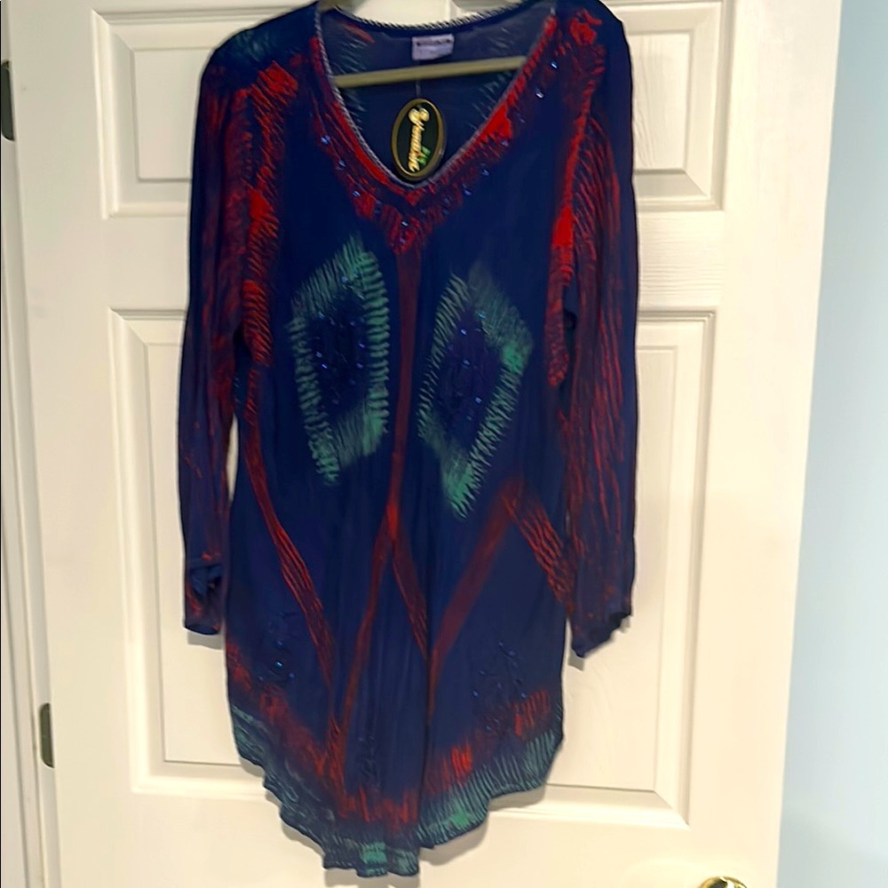 Shoreline Blue and Red Graphic Tunic with Relaxed Fit